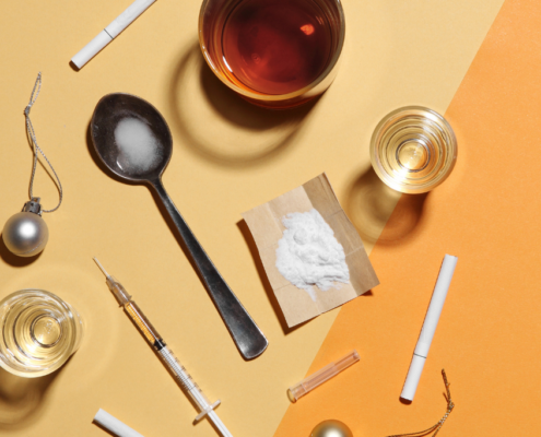 Explore why does meth cause acne through an image of powderized meth along with drug paraphernelia.